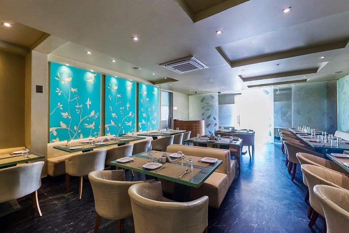 Hotel Grand 3D Bhuj Exterior foto