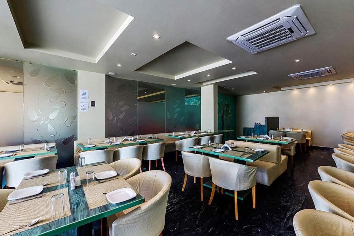 Hotel Grand 3D Bhuj Exterior foto